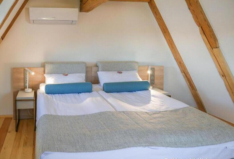 استودیوی سوپریور, Spichrz