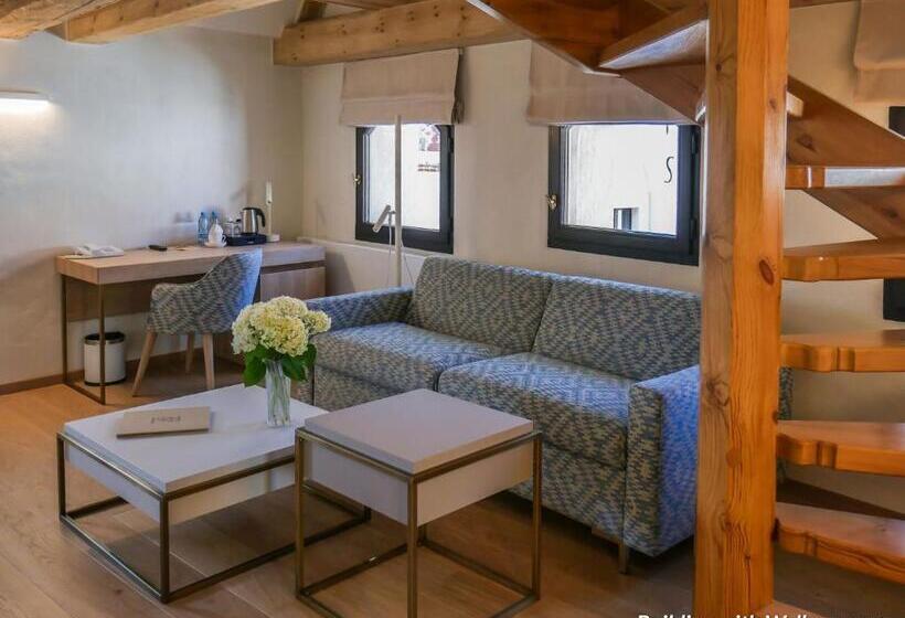 استودیوی سوپریور, Spichrz