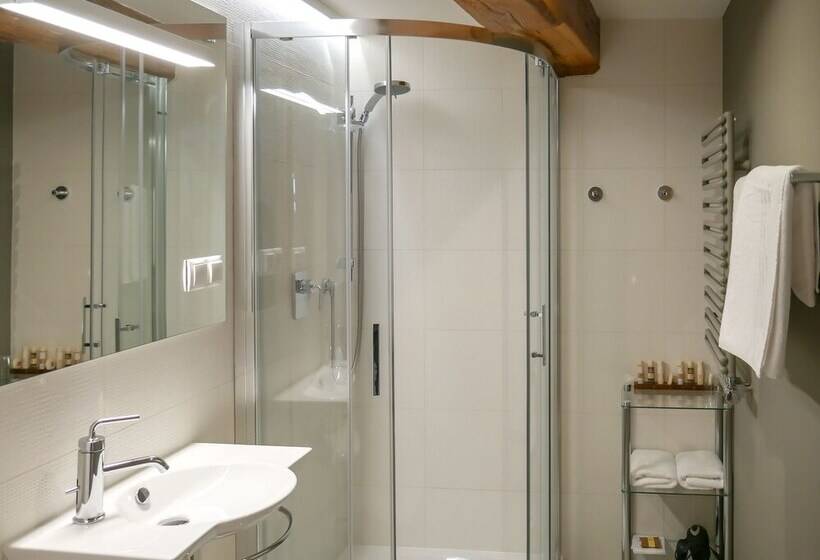 استودیوی سوپریور, Spichrz