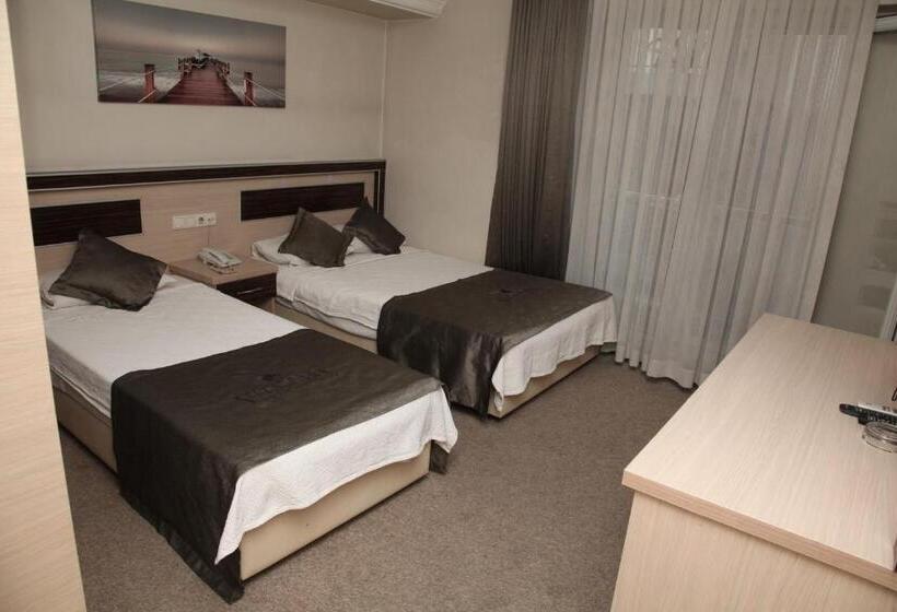 Quarto Triplo Estandar, Vita Park Boutique