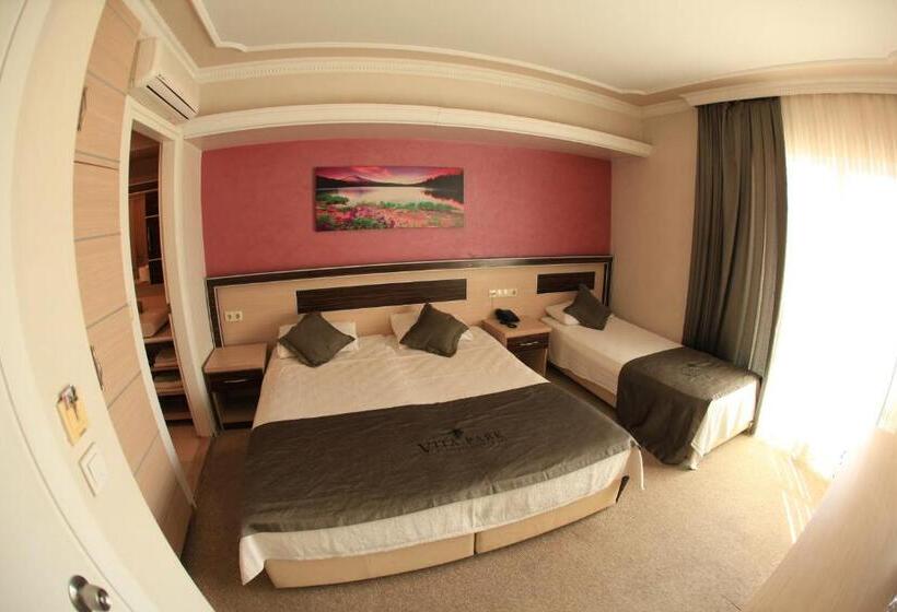 Habitació Triple Estàndard, Vita Park Boutique