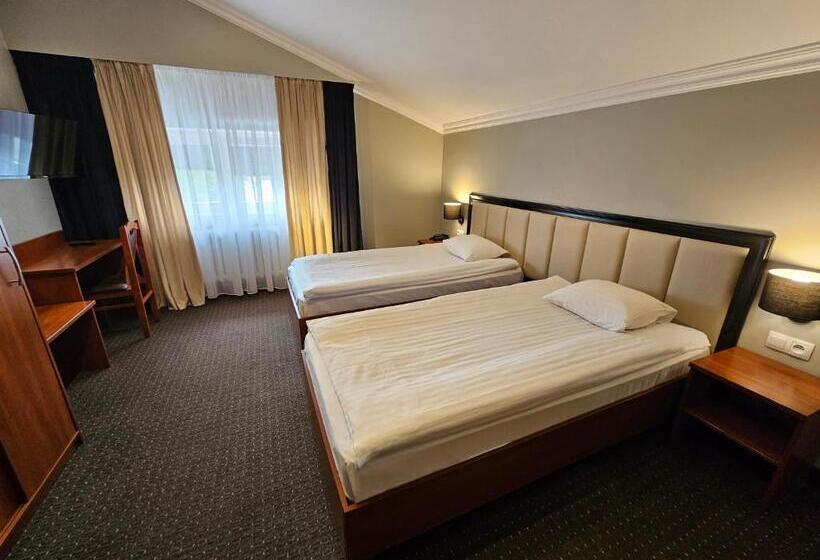 Номер Стандарт, Willa Pirs