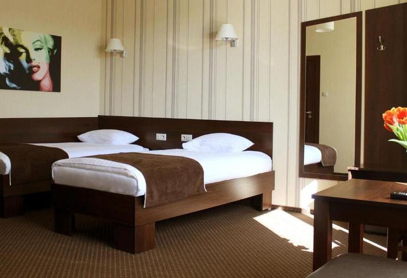 Номер Стандарт, Willa Pirs