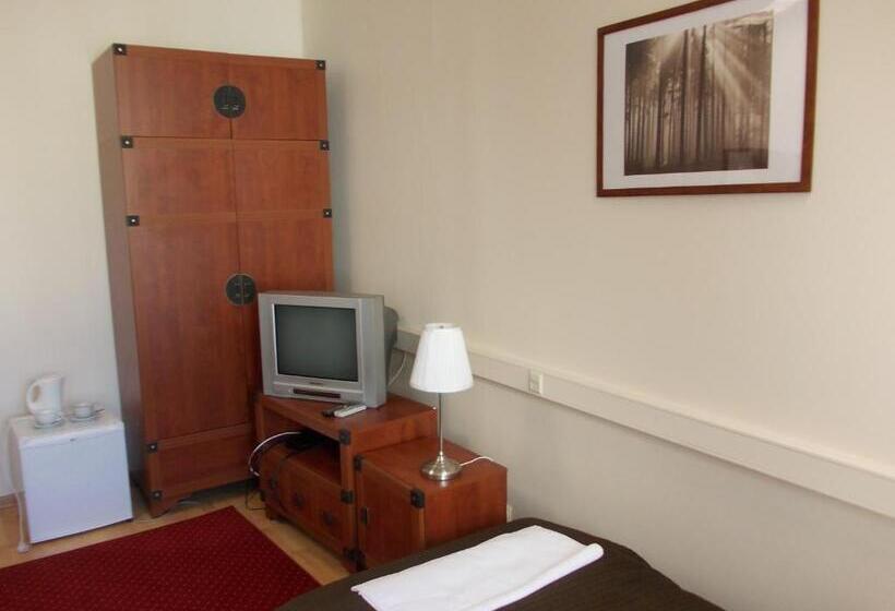 スタンダードトリプルルーム, Scsk żurawia