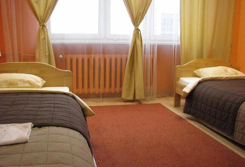 スタンダードトリプルルーム, Scsk żurawia