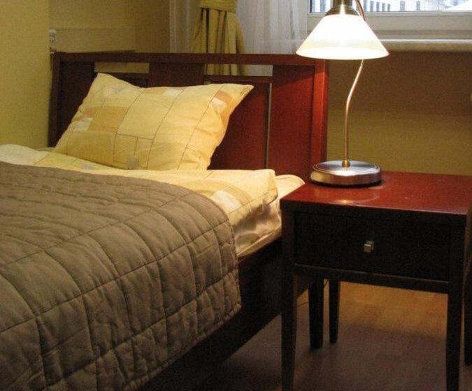 スタンダード４人部屋, Scsk żurawia