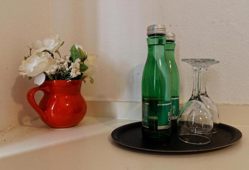 غرفة عائلية, Meliores Rooms & Restaurant