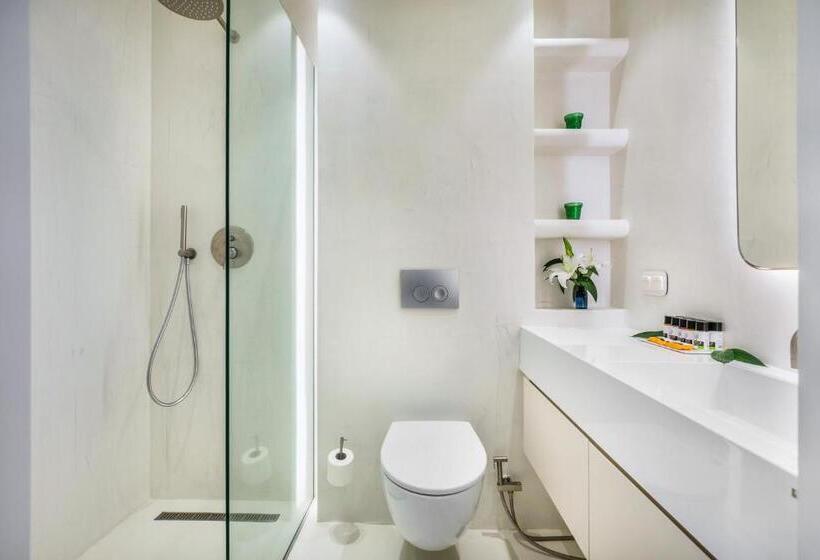 سوییت جونیور با بالکن, Cocoons Luxury Suites & Villas