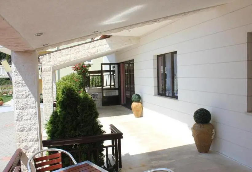 スタンダードトリプルルーム, Guesthouse San Antonio