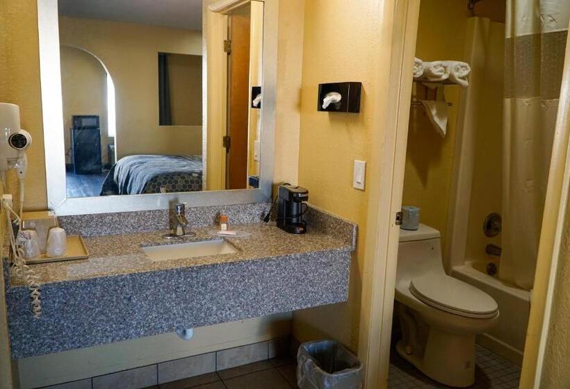 スイート, Southern Inn And Suites