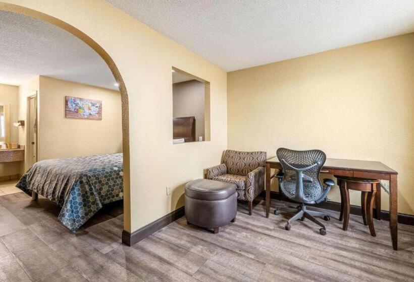 جناح, Southern Inn And Suites