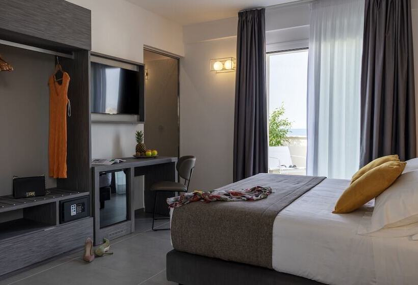 Номер Комфорт Вид на Море, Resort La Battigia Beach & Spa