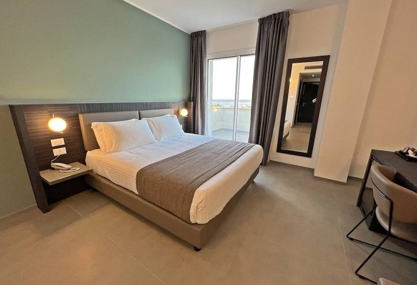 海景豪华三人间, Resort La Battigia Beach & Spa