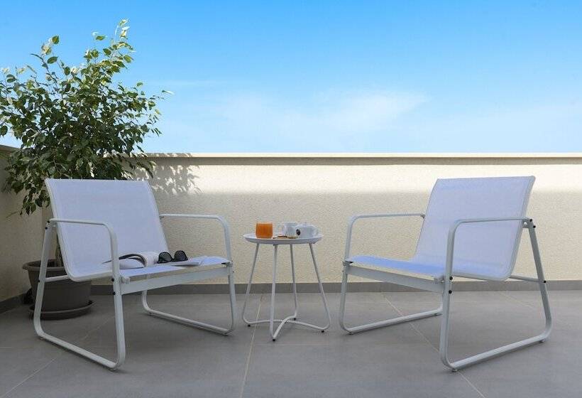 海景豪华三人间, Resort La Battigia Beach & Spa