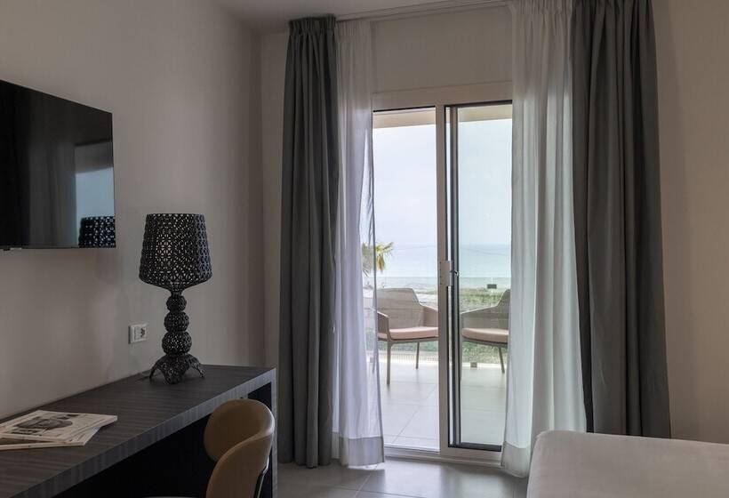 小型套房带海景, Resort La Battigia Beach & Spa