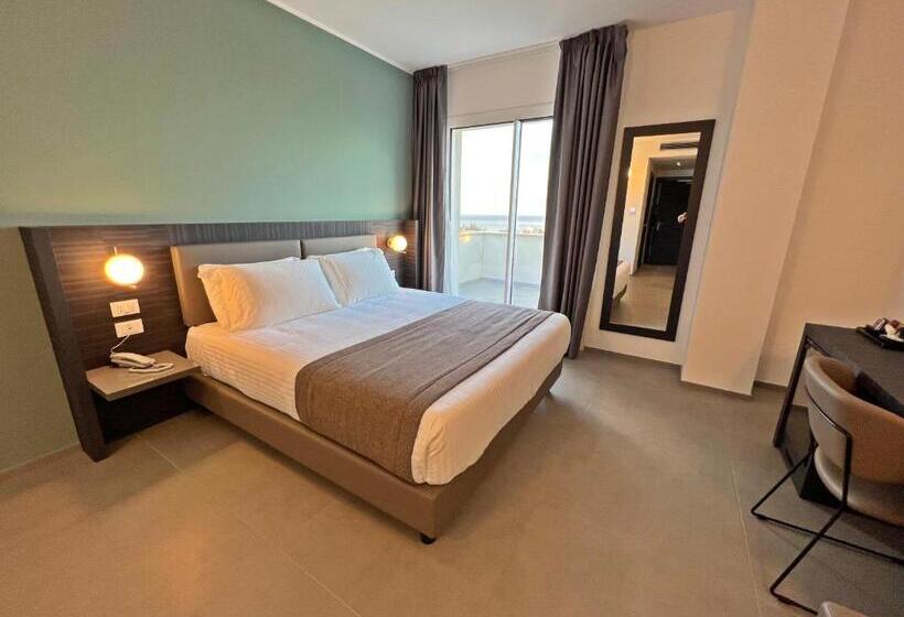 四人豪华间, Resort La Battigia Beach & Spa