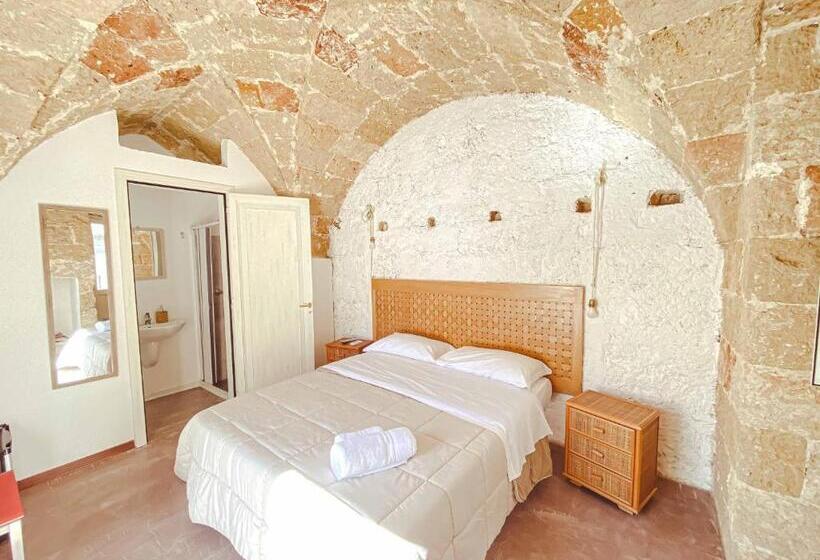 غرفة أساسية, Albergo Diffuso Cortellenica