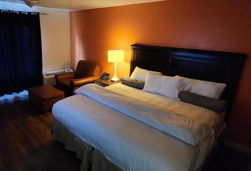 Семейный Номер, B&j Hotel And Apartments