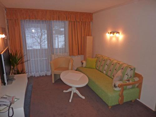 Полулюкс, Café Pension Erika