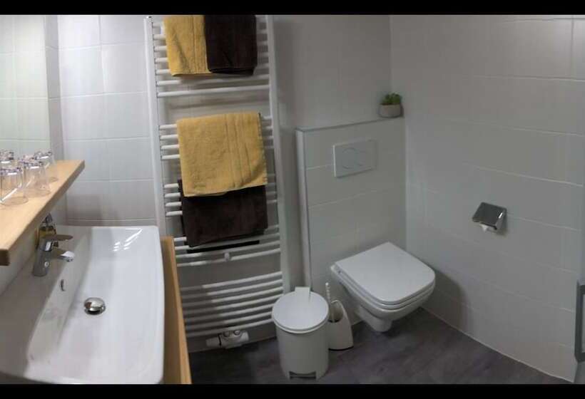 家庭间, Pension Posthansl