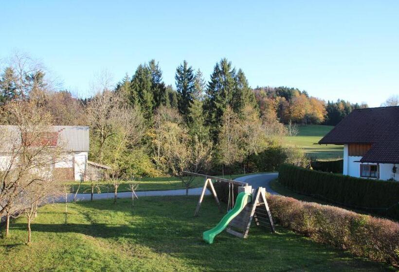 شقة غرفتين نوم مزودة بشُرفة, Ferienhof Kehlbauer