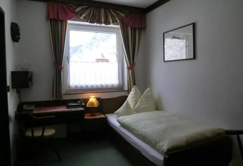 スタンダードシングルルーム, Garni Landhaus Bürtlmair