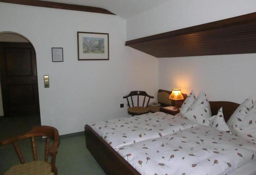 Номер Стандарт с Балконом, Garni Landhaus Bürtlmair