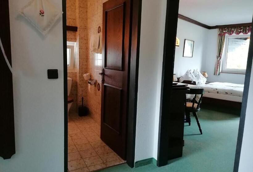 Семейный Номер Вид на Горы, Garni Landhaus Bürtlmair