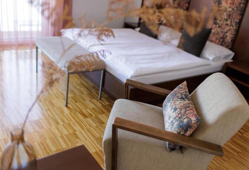 Номер Стандарт с Балконом, Garni Toscanina   Adults Only