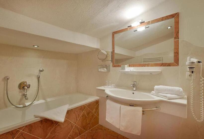 经典家庭房间, Glockenstuhl