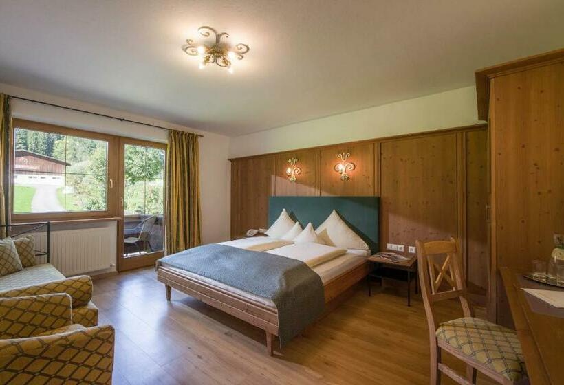 חדר משפחתי, Haflingerhof