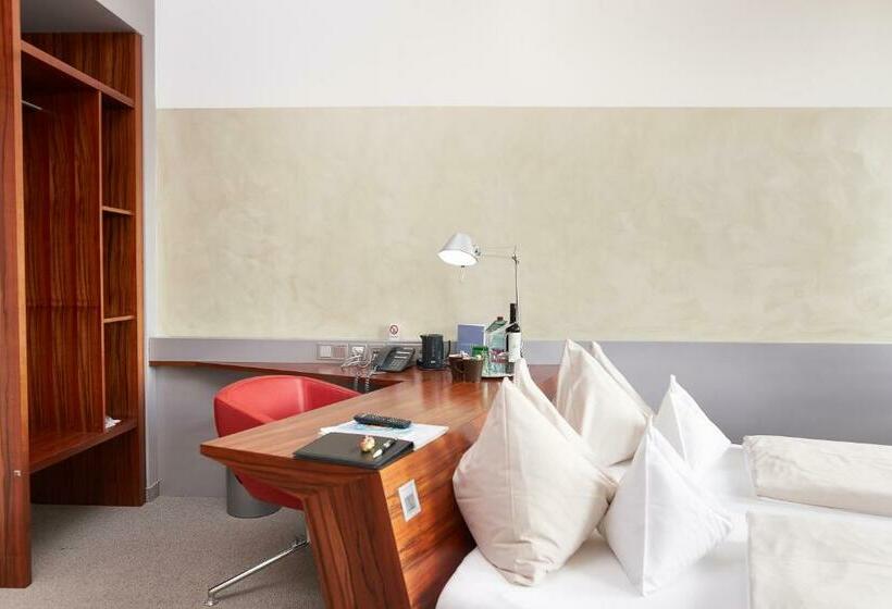 スタンダードルーム, Maxlhaid