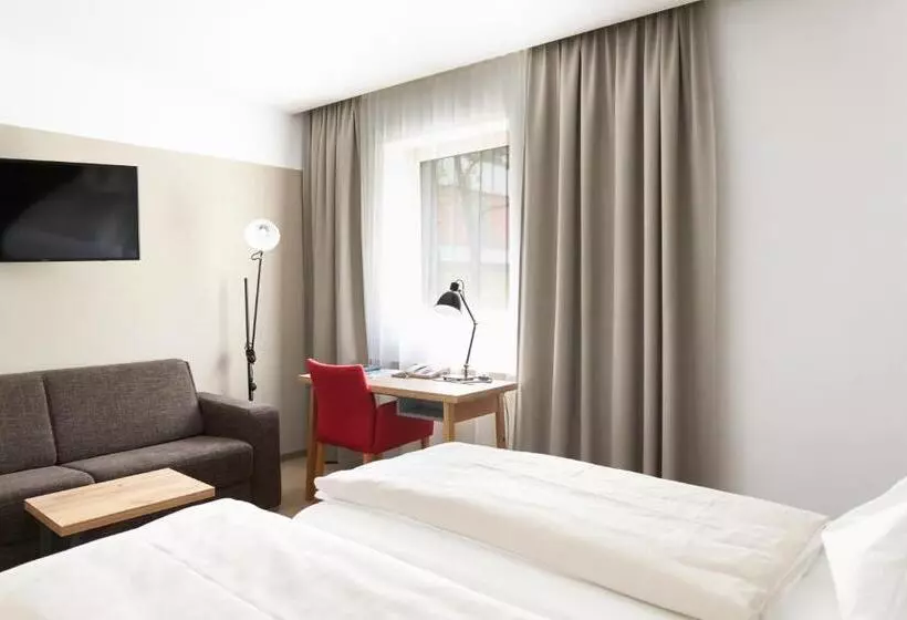 Habitació Estàndard, Maxlhaid