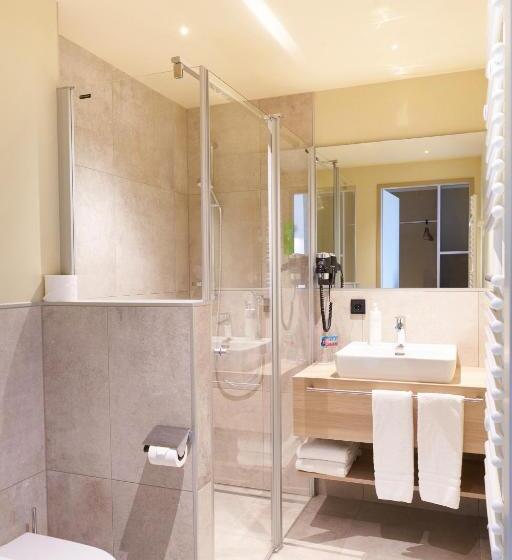 スーペリアールーム, Maxlhaid