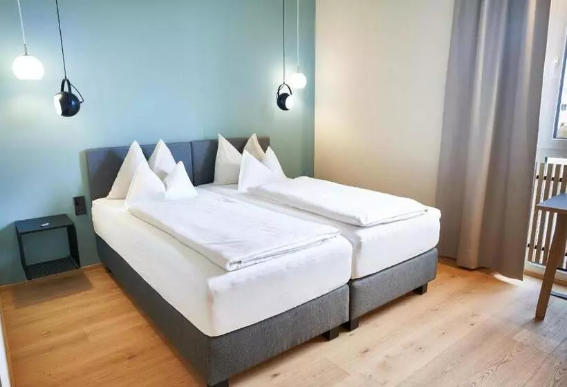 Habitació Superior, Maxlhaid