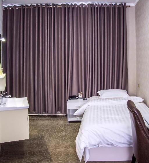 חדר סטנדרט, Muse