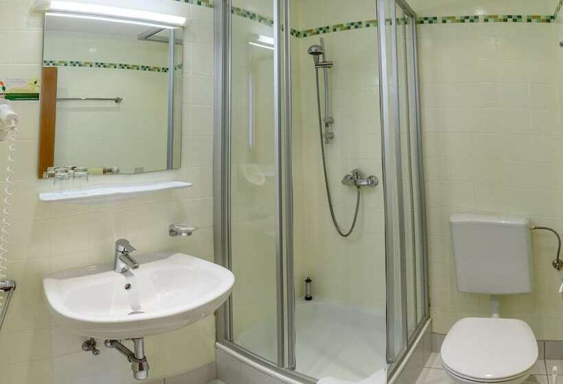 Quarto Estandar Individual, Puttererseehof
