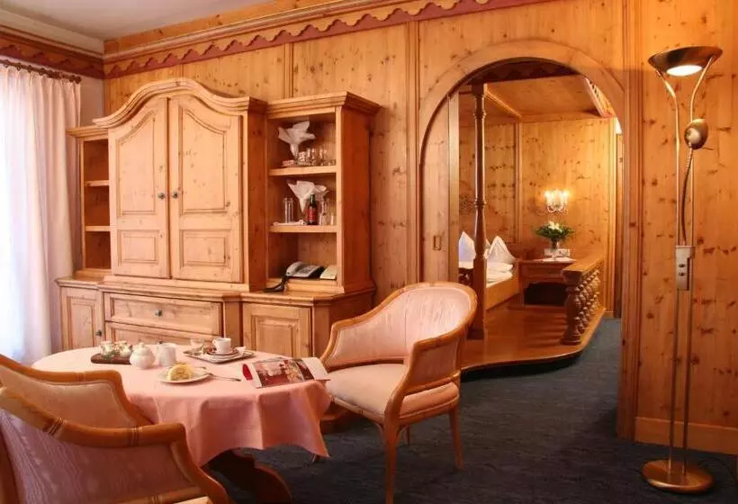 マウンテンビュースタンダードルーム, Das Traditionshotel Schwarzer Adler