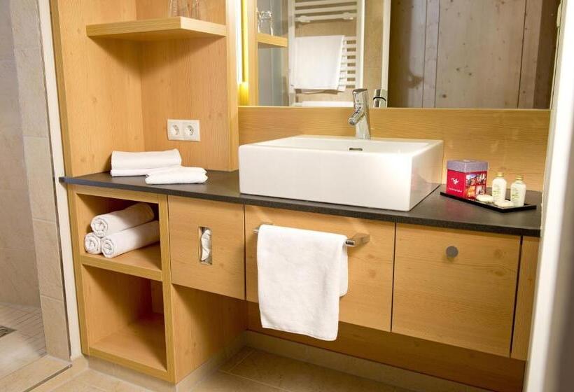Comfort Yhden Hengen Huone, Tirolerhof 4 Sterne Superior