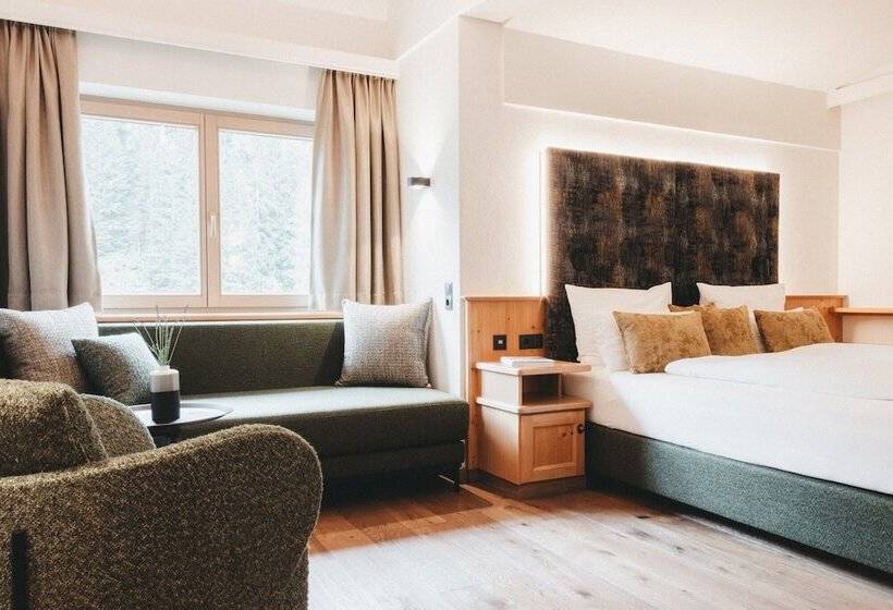 Семейный Номер, Tirolerhof 4 Sterne Superior
