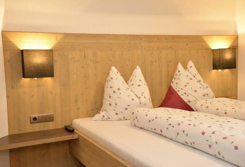 バルコニー付きスタンダードルーム, Klausnerhof