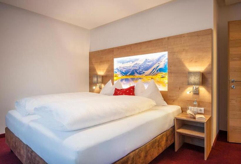 سوئیت کلاسیک, Landhaus & Appartementhaus Haussteiner