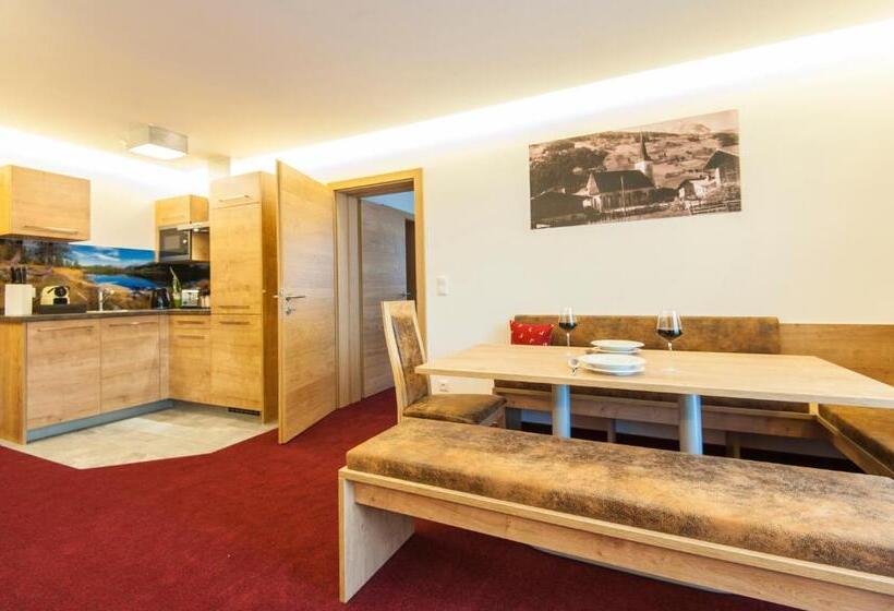 سوییت, Landhaus & Appartementhaus Haussteiner