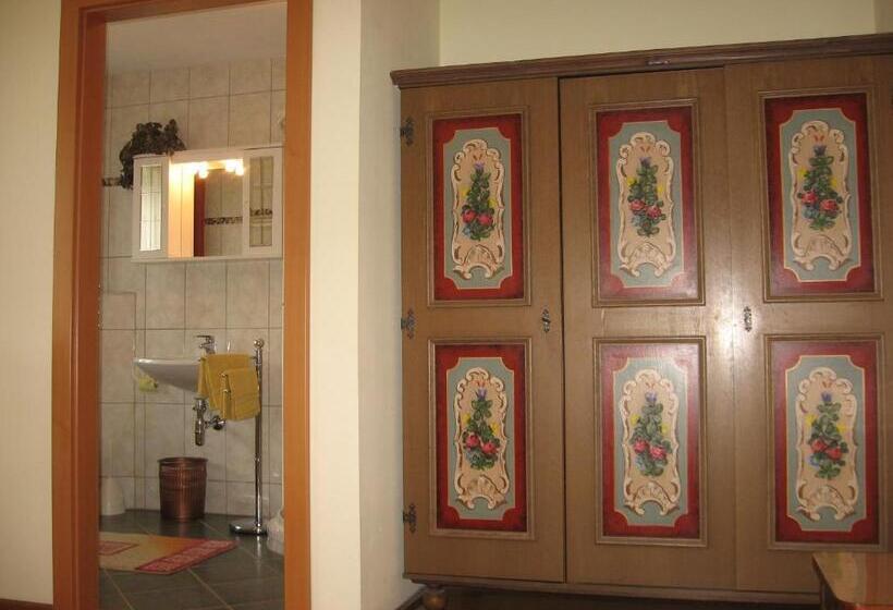 スタンダードルーム, Maiburger