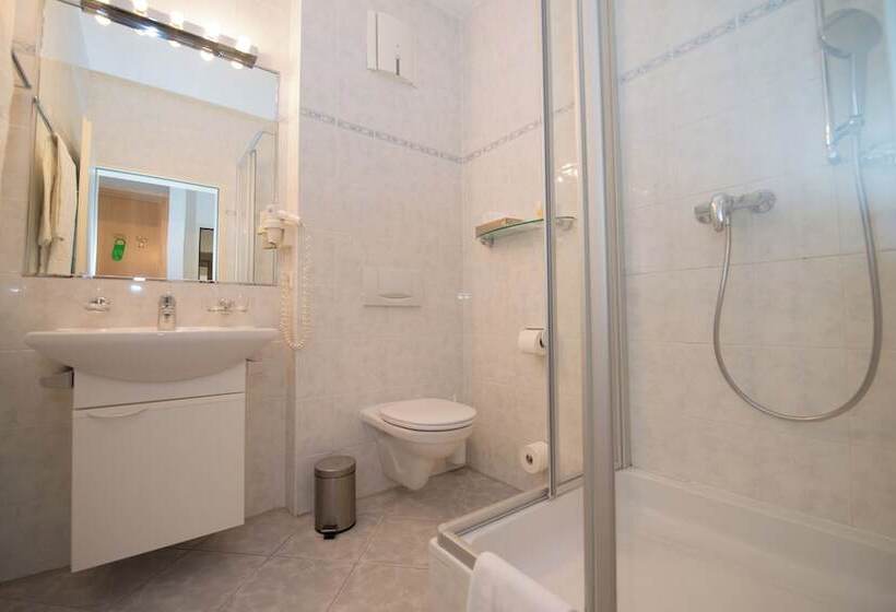 Номер Стандарт, Parkhotel Styria