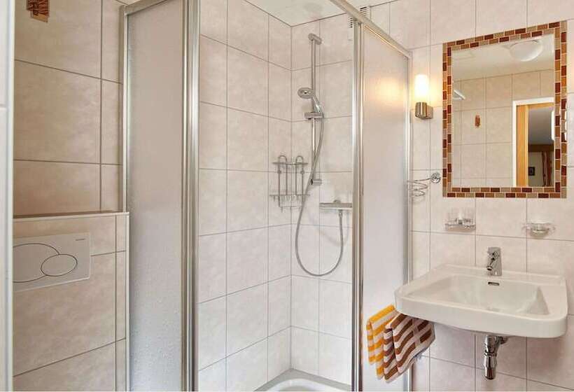 家庭间, Alpengasthof Köfels