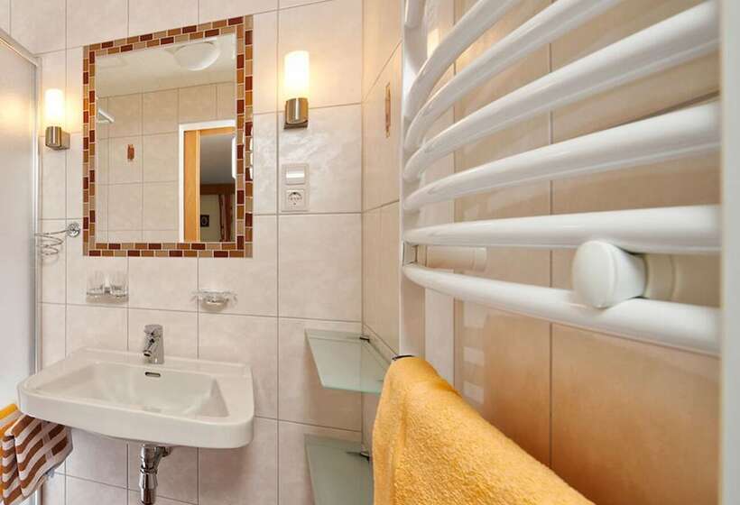 家庭间, Alpengasthof Köfels