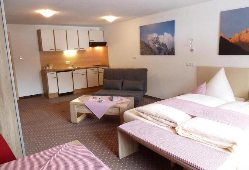 Superior studio with balcony, Alpina Appartements