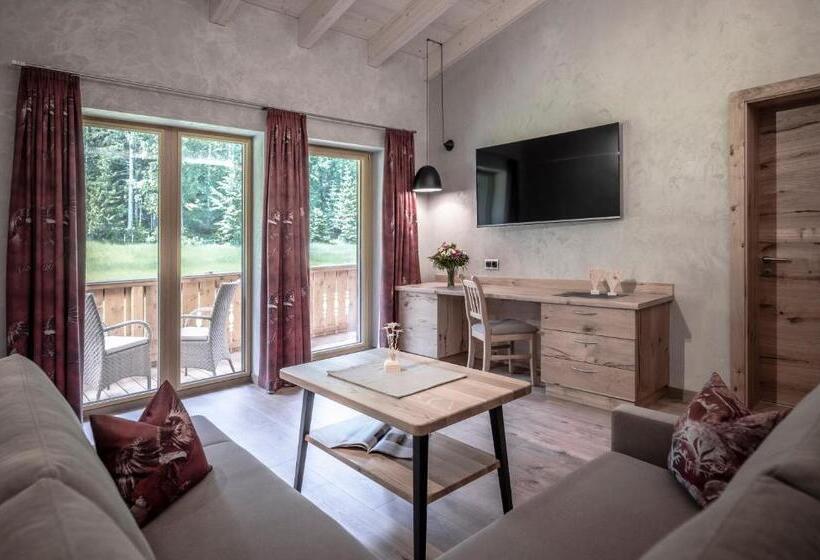 סוויטת ג'וניור נוף הרים, Seehotel St Hubertus