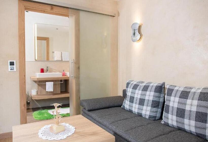 Номер Deluxe Вид на Озеро, Seehotel St Hubertus